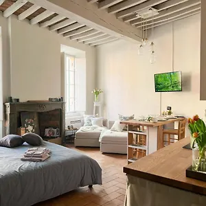 Appartamento Lovely Nest In Centro, Parma